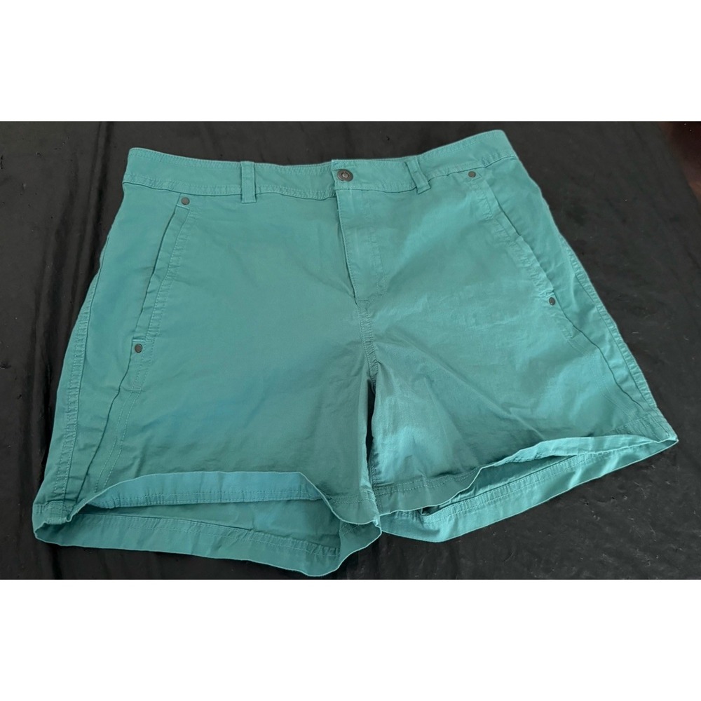 Eddie Bauer Women's Light Green (See Pics) Shorts Pockets Size 12